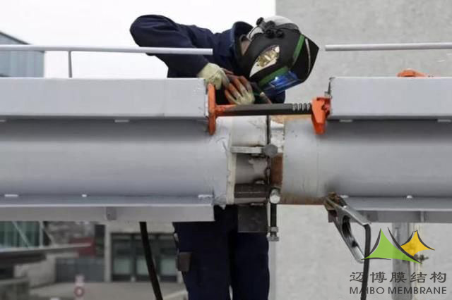 膜結(jié)構(gòu)車棚